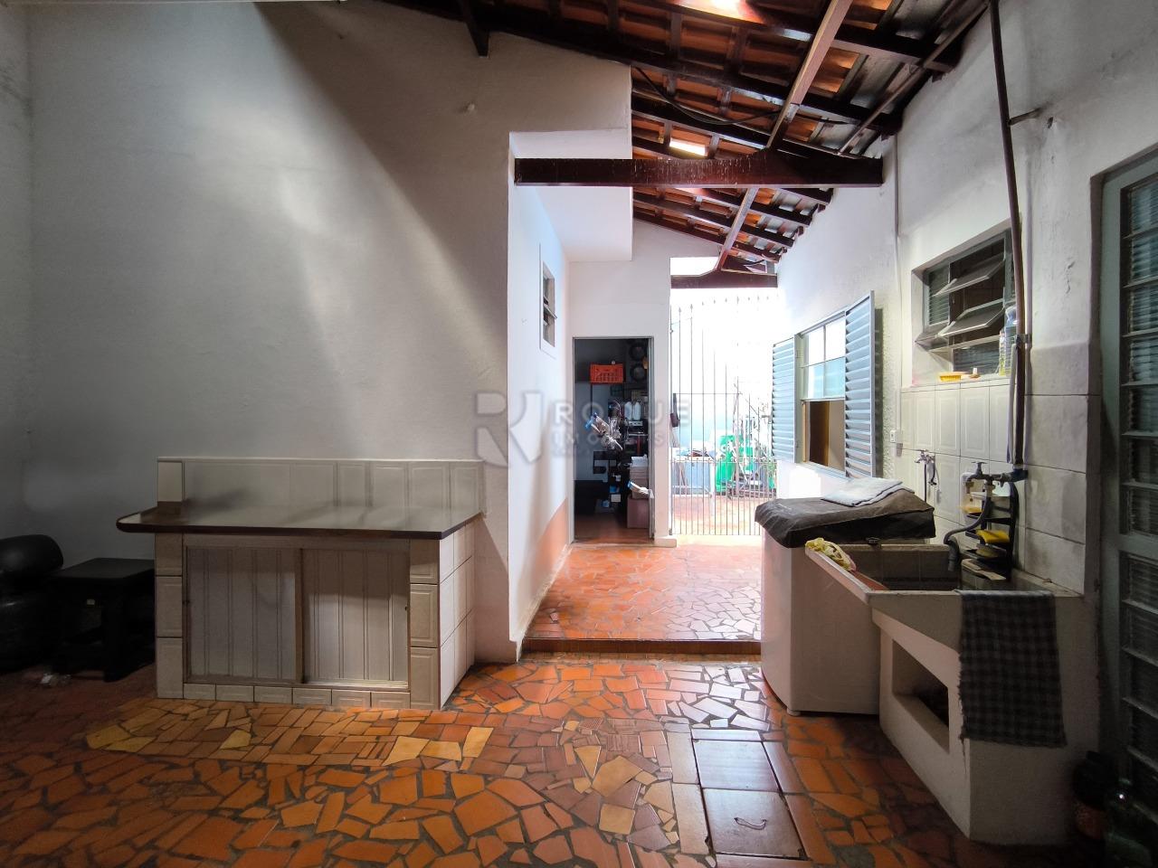 Casa Residencial à venda no bairro Parque Nossa Senhora das Dores: LAVANDERIA