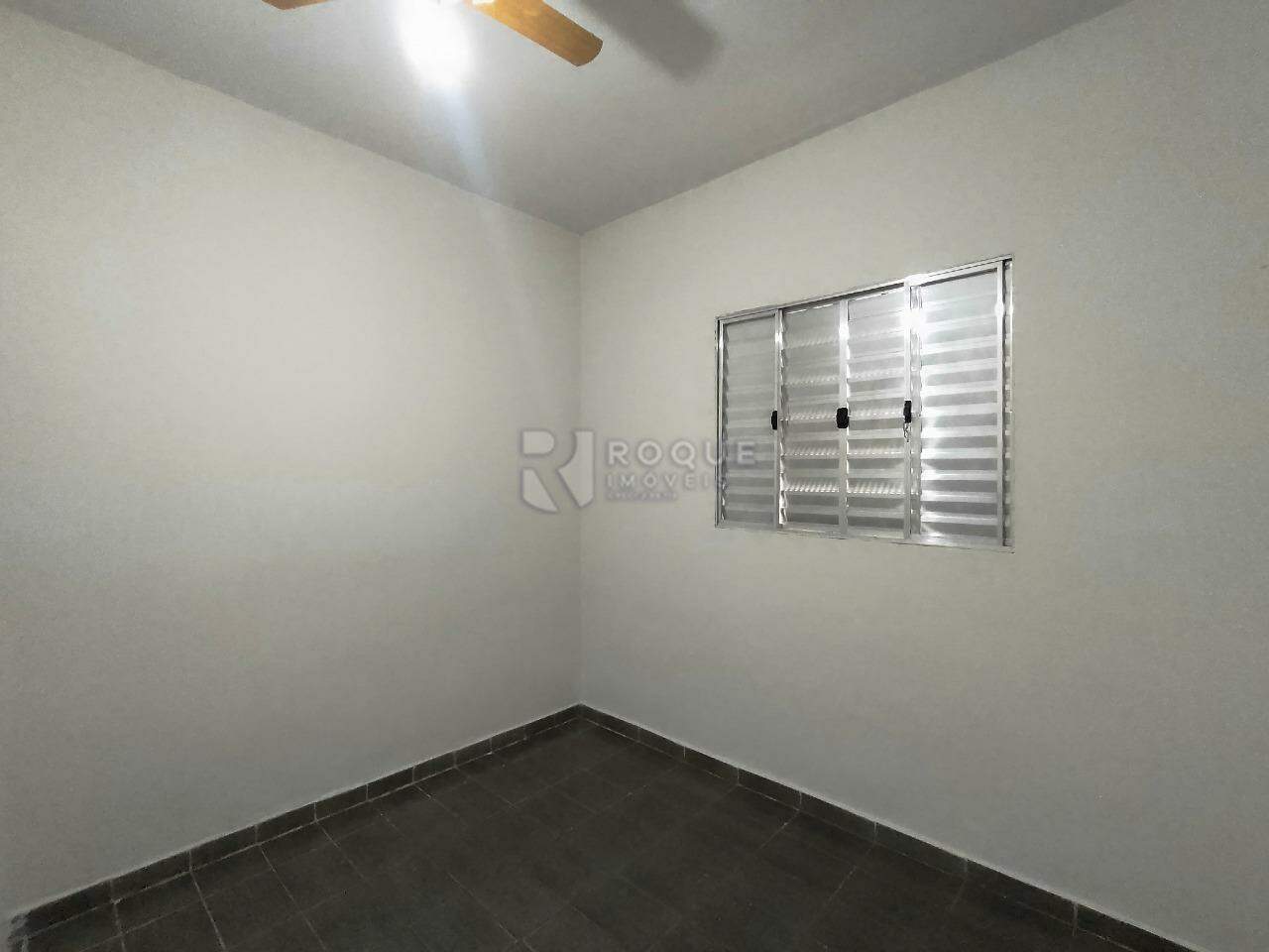 Casa Residencial para aluguel no bairro Jardim Parque Novo Mundo: Dormitório 02