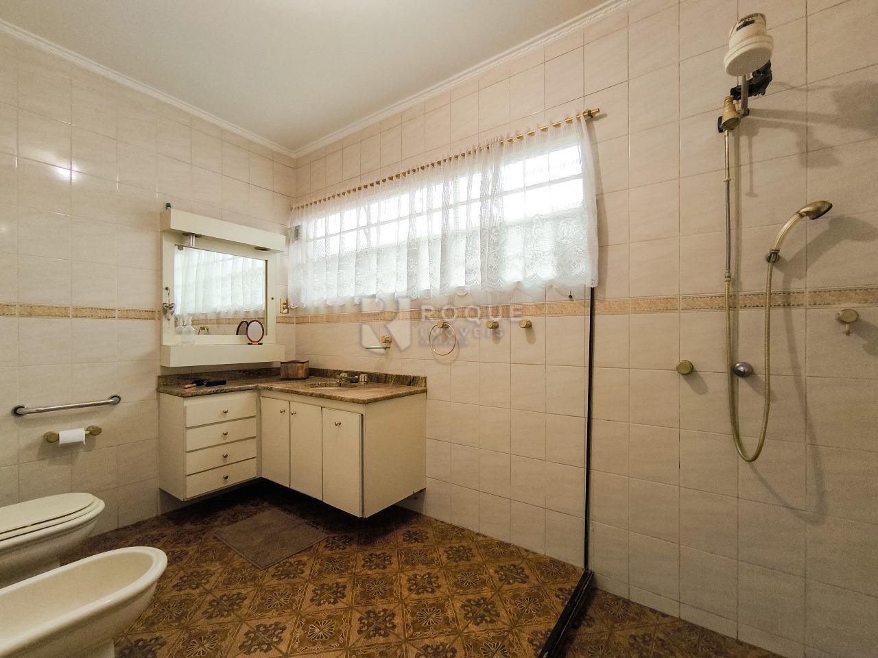 Casa Residencial à venda no bairro Vila Cristovam: BANHEIRO SOCIAL