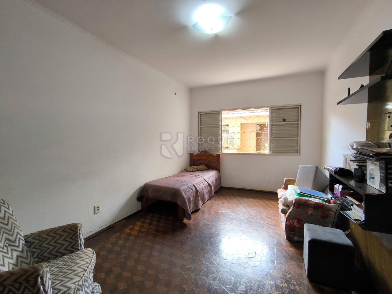 Casa Residencial à venda no bairro Vila Cristovam: DORMITÓRIO 2