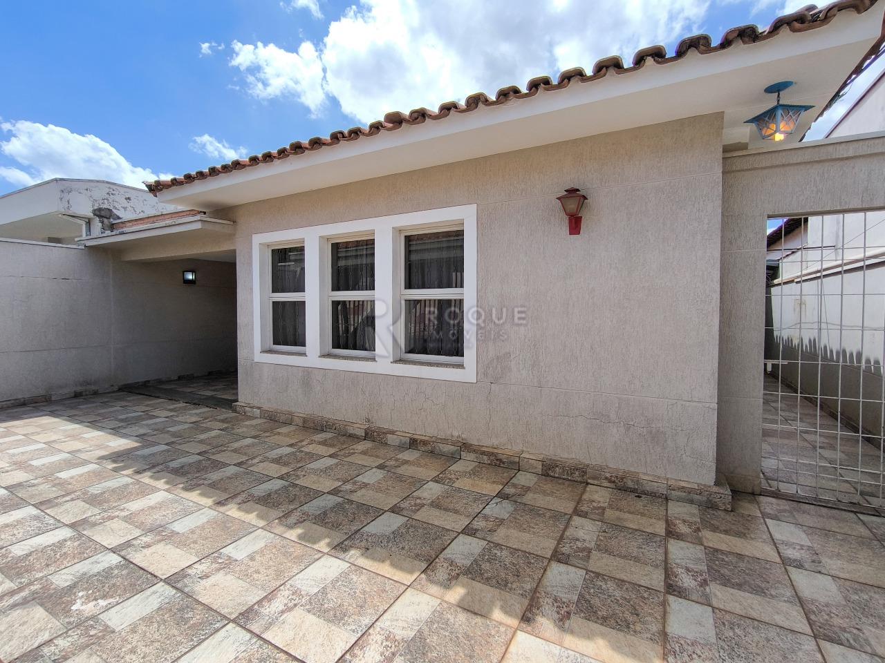 Casa Residencial à venda no bairro Vila Cristovam: FRENTE