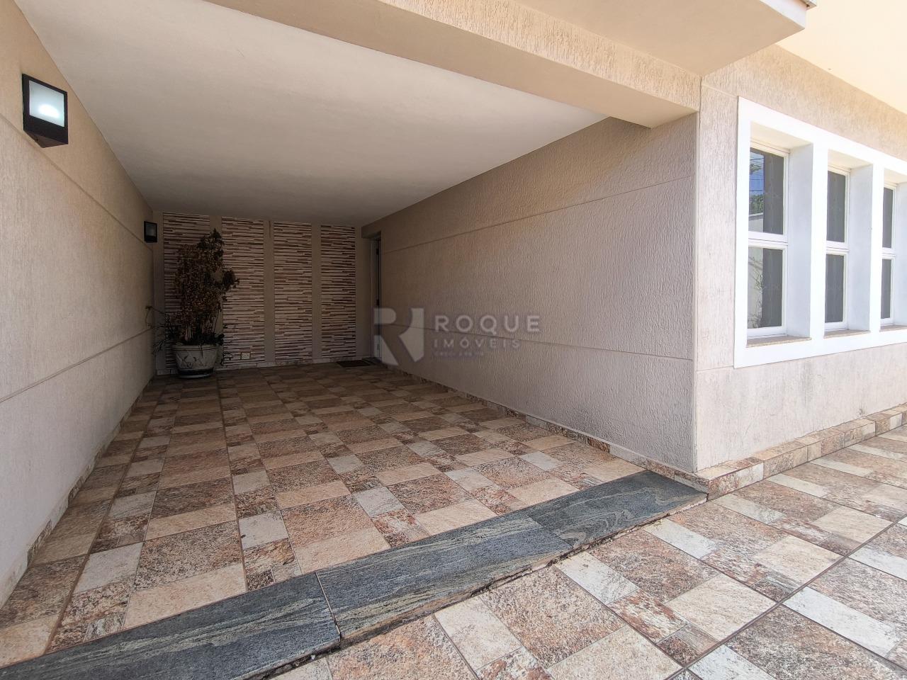 Casa Residencial à venda no bairro Vila Cristovam: GARAGEM