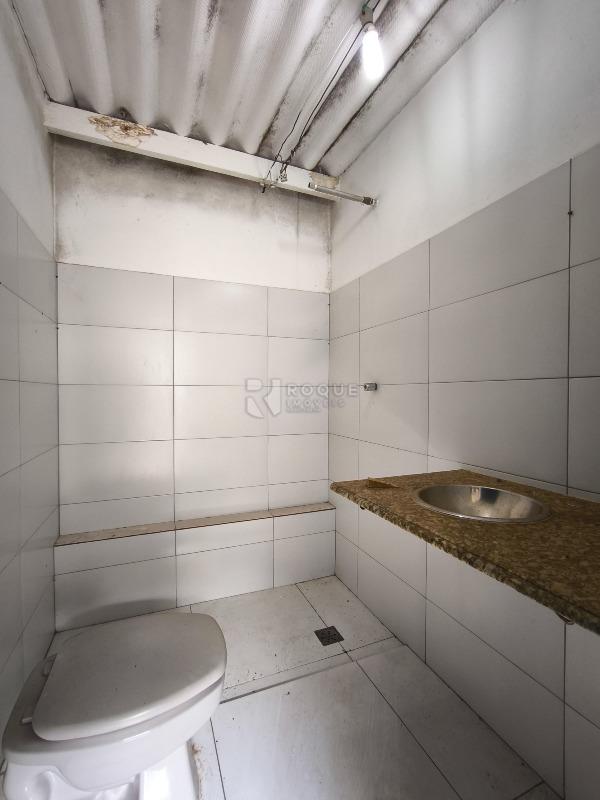 Casa Residencial à venda no bairro Jardim Caieira: BANHEIRO SOCIAL CASA 2