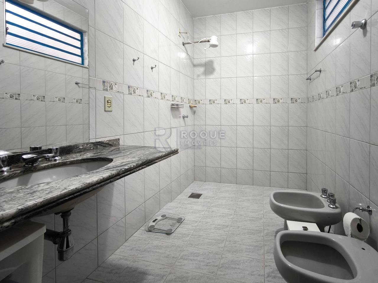 Casa Residencial à venda no bairro Jardim Caieira: BANHEIRO SOCIAL