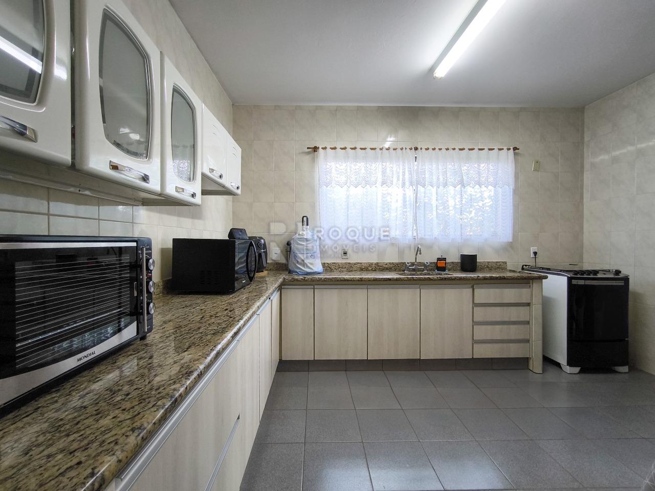 Casa Residencial à venda no bairro Jardim Caieira: COZINHA