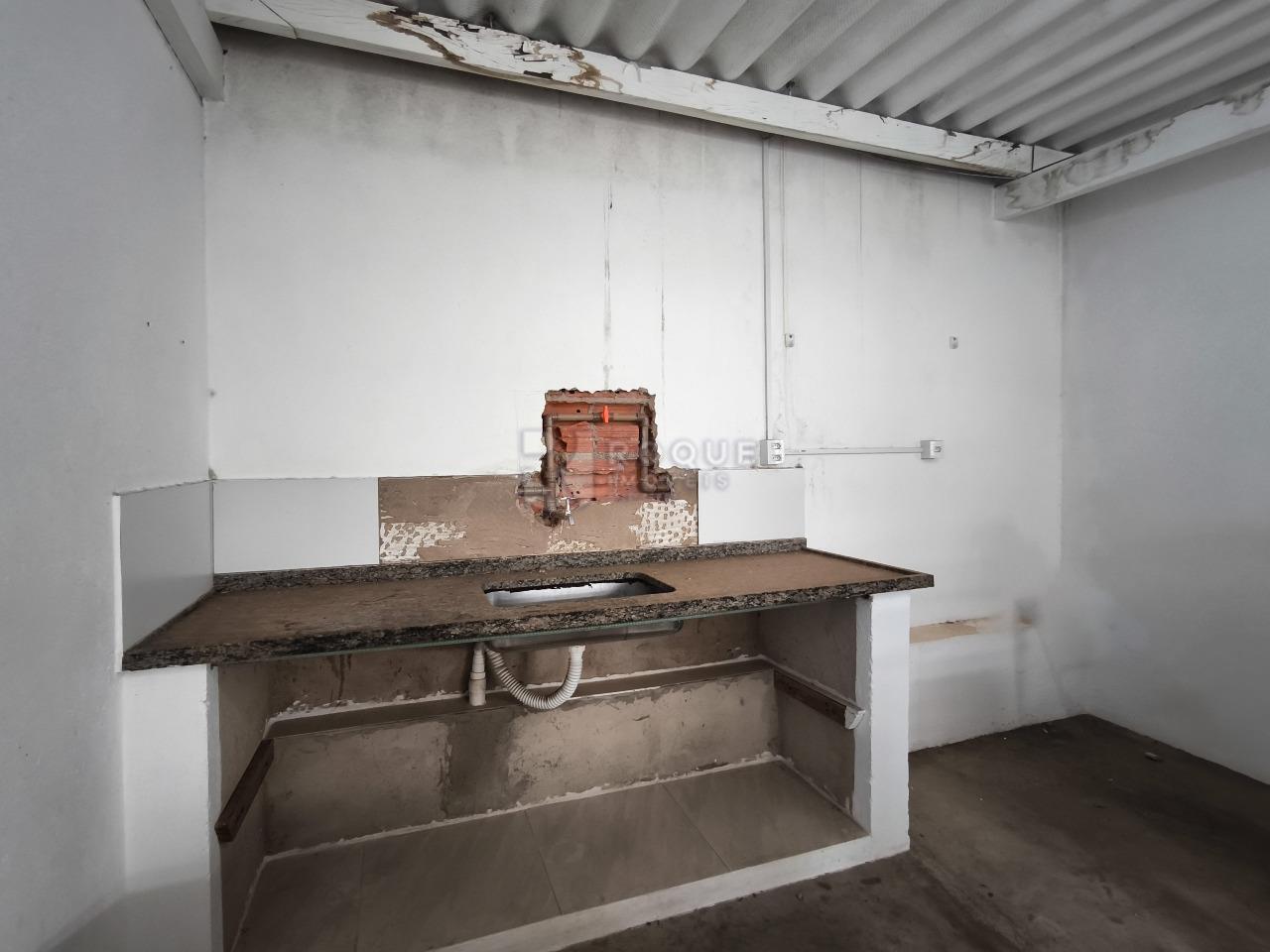 Casa Residencial à venda no bairro Jardim Caieira: COZINHA CASA 2