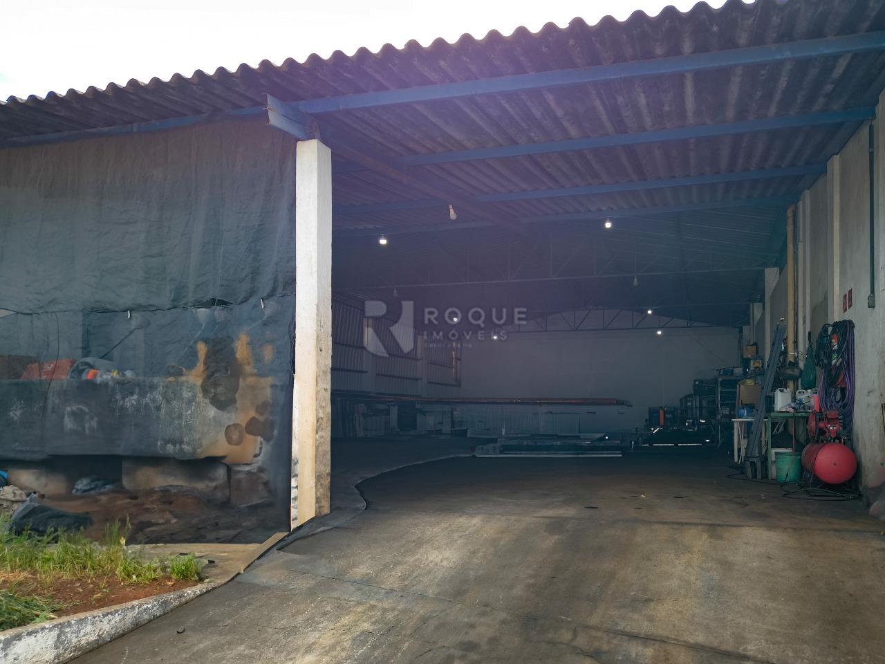 Barracão/Galpão à venda no bairro Jardim Caieira: ENTRADA