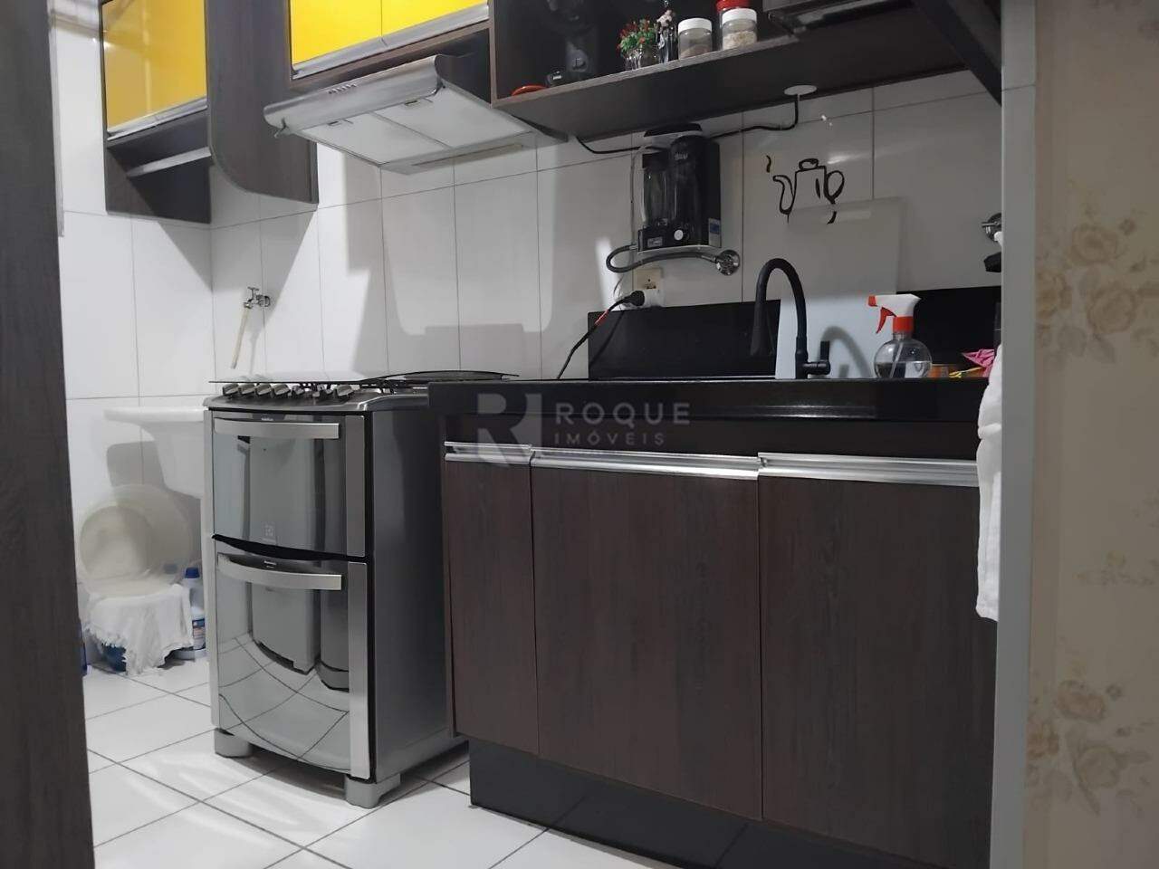 Apartamento à venda no bairro Jardim do Lago: Cozinha