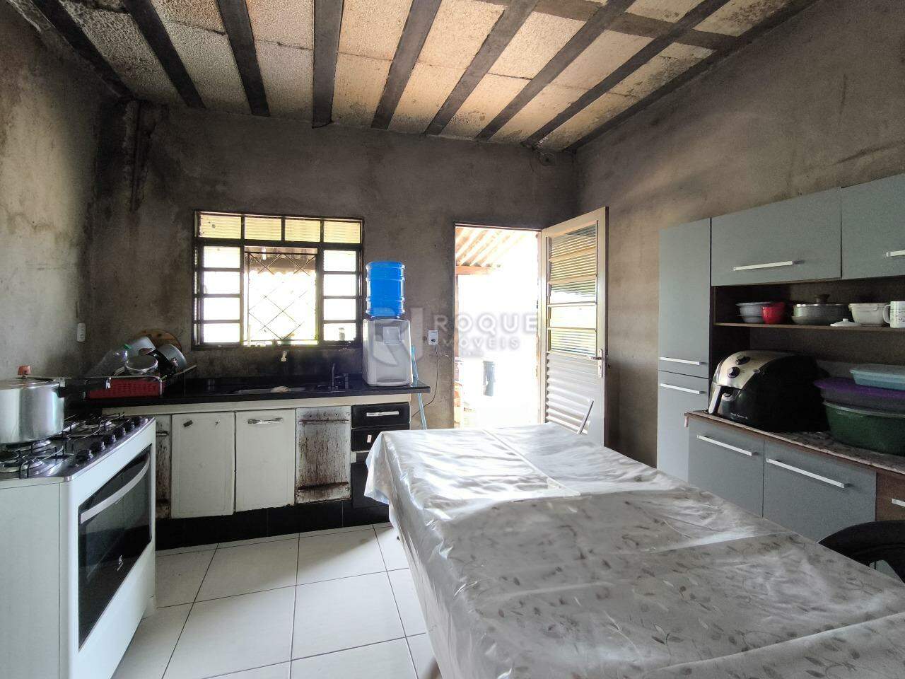 Sítio à venda no bairro Bairro do Pinhal: COZINHA