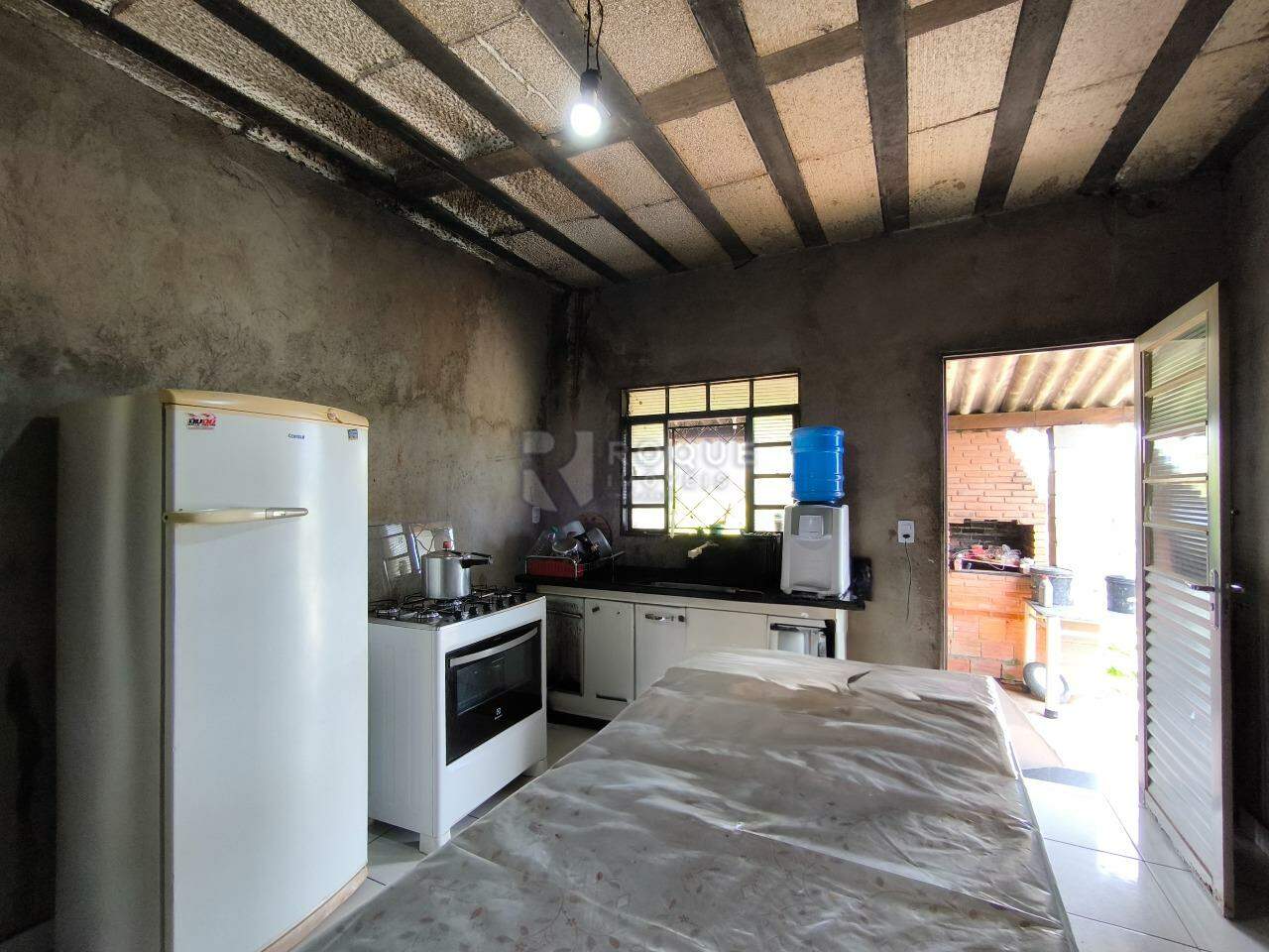Sítio à venda no bairro Bairro do Pinhal: COZINHA