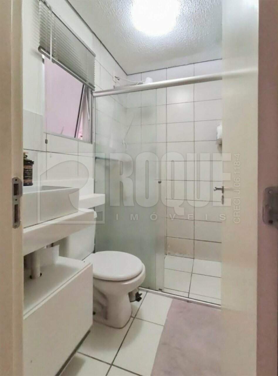 Apartamento para aluguel no bairro Jardim Parque Novo Mundo: Banheiro social 