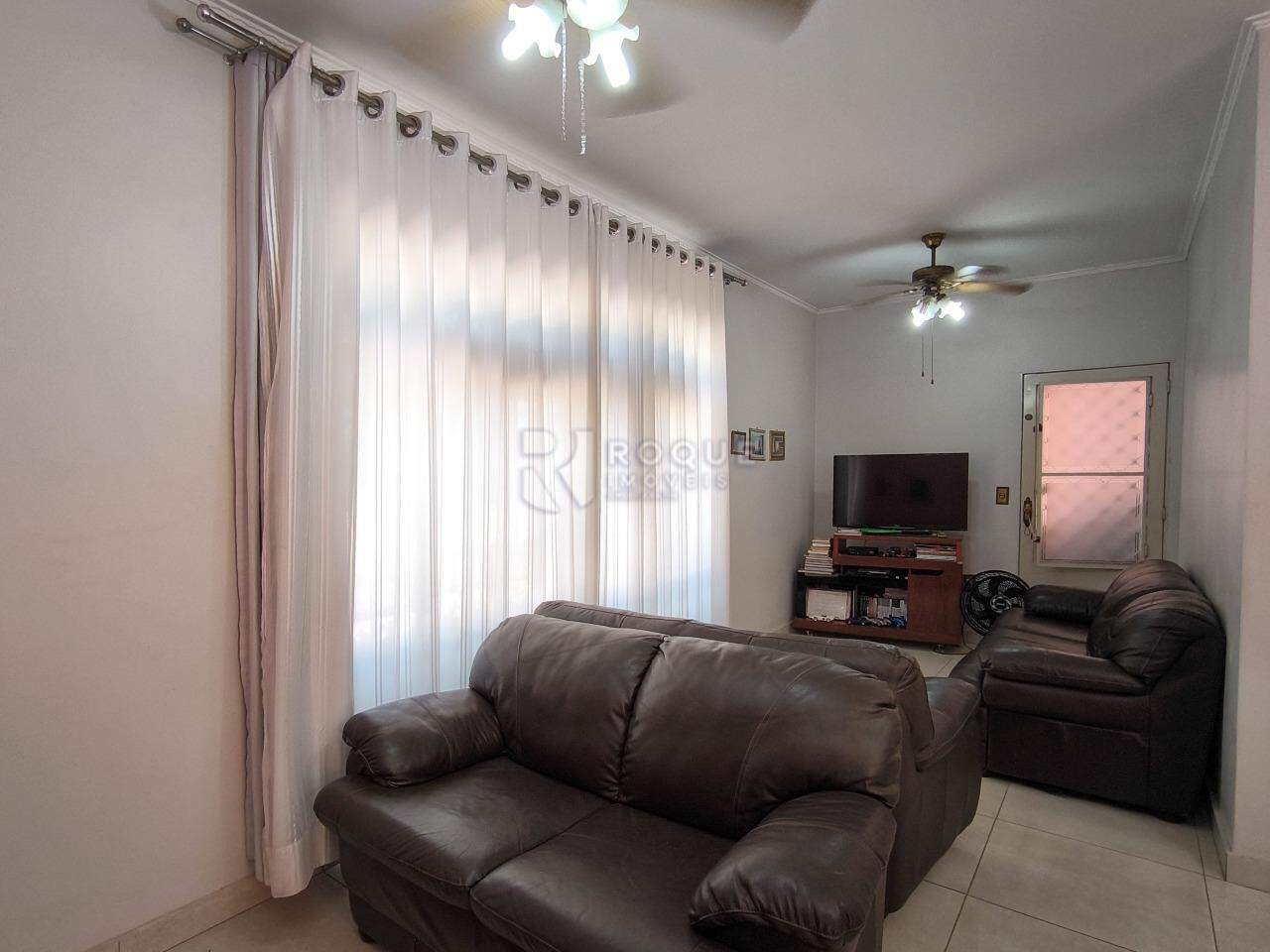 Casa Residencial à venda no bairro Jardim Santa Cecília: SALA DE ESTAR