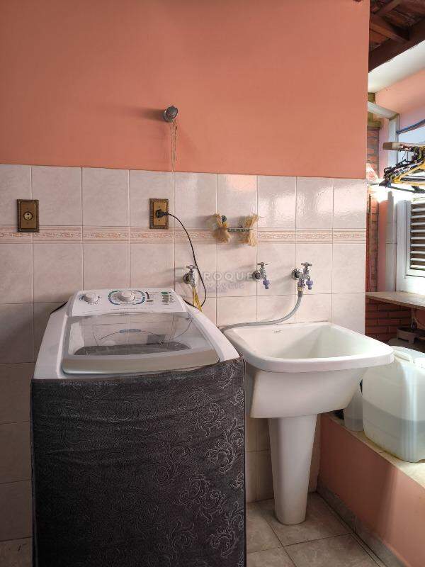 Casa Residencial à venda no bairro Jardim Santa Cecília: LAVANDERIA