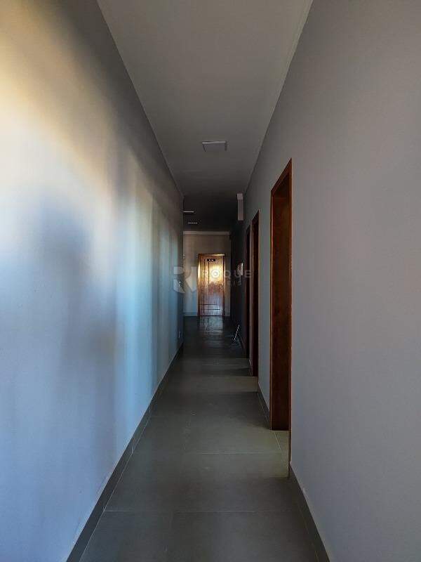 Salas/Conjuntos para aluguel no bairro Boa Vista: Hall