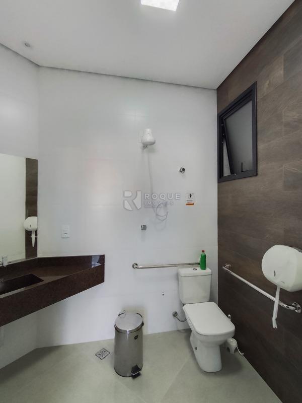 Salas/Conjuntos para aluguel no bairro Graminha: WC 01 Comum