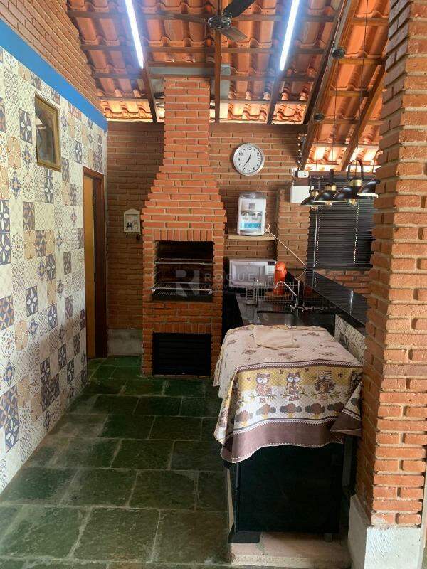 Chácara à venda no bairro Bairro dos Pires de Baixo: 