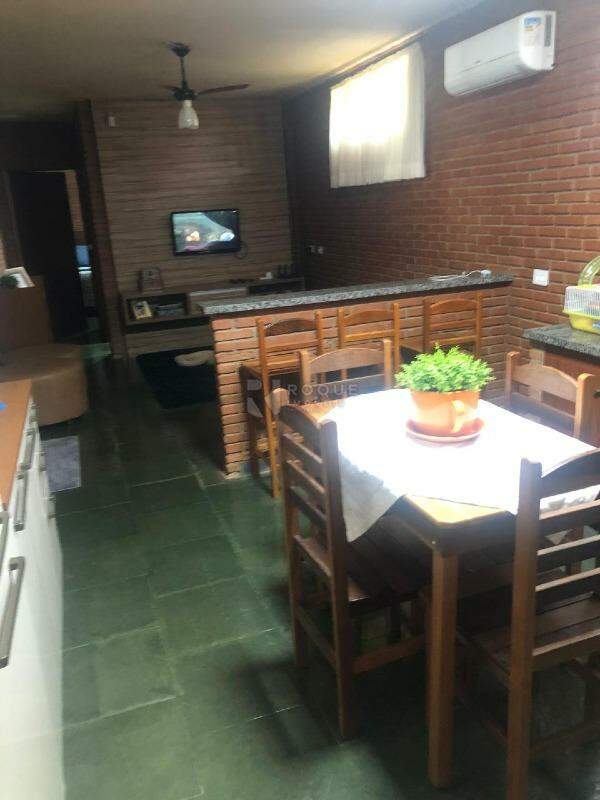 Chácara à venda no bairro Bairro dos Pires de Baixo: 