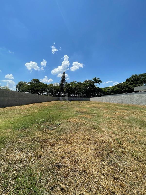 Terreno em condomínio à venda no bairro Residencial Florisa: 
