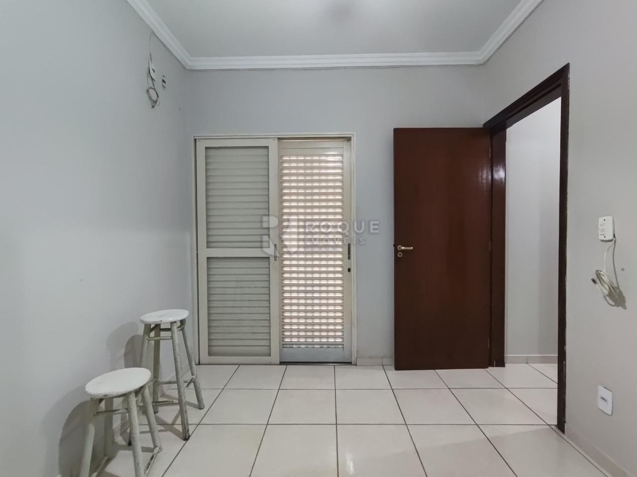 Casa Residencial à venda no bairro Jardim Residencial Alto da Graminha: Dormitório 02