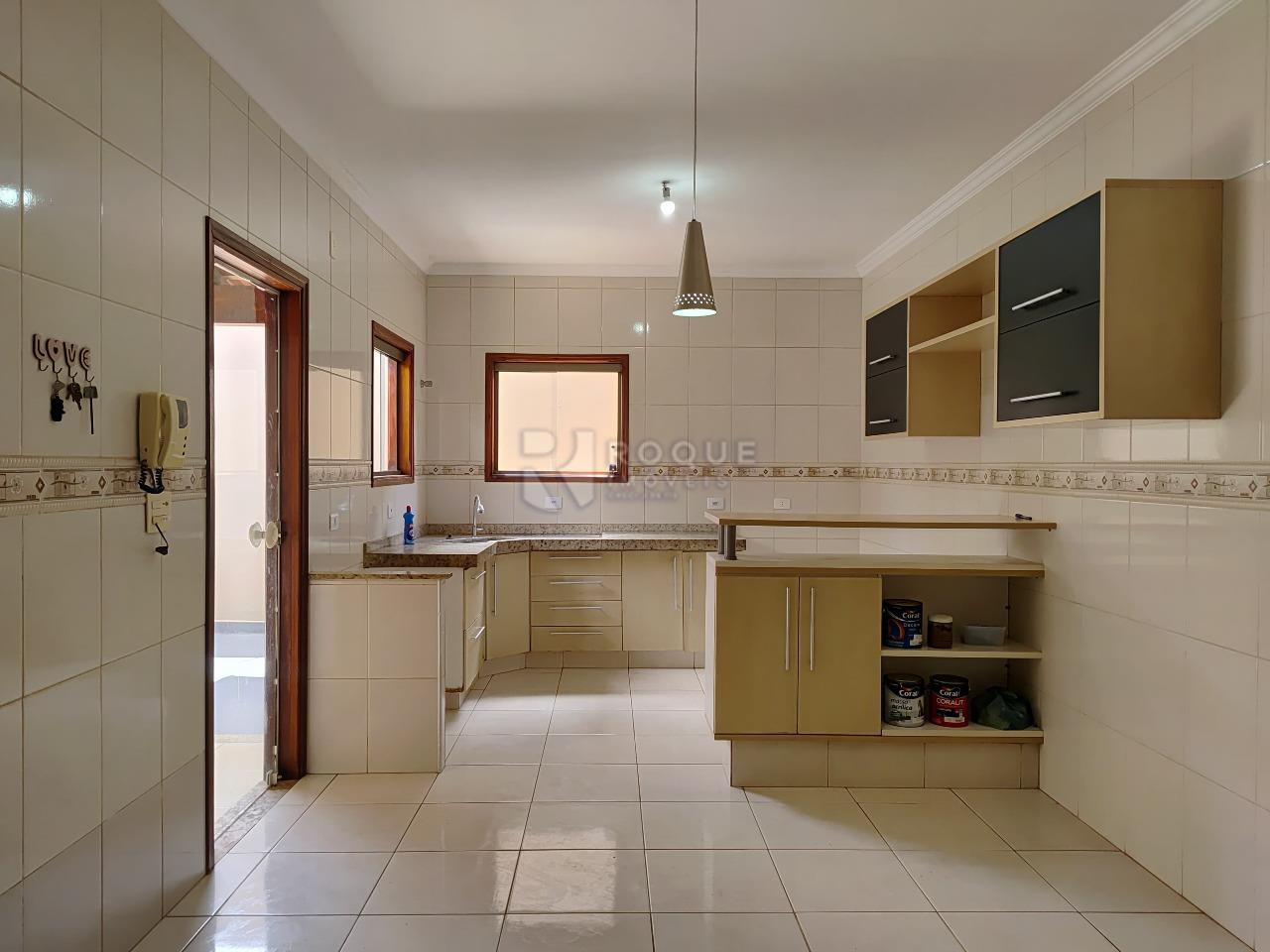 Casa Residencial à venda no bairro Jardim Residencial Alto da Graminha: Cozinha