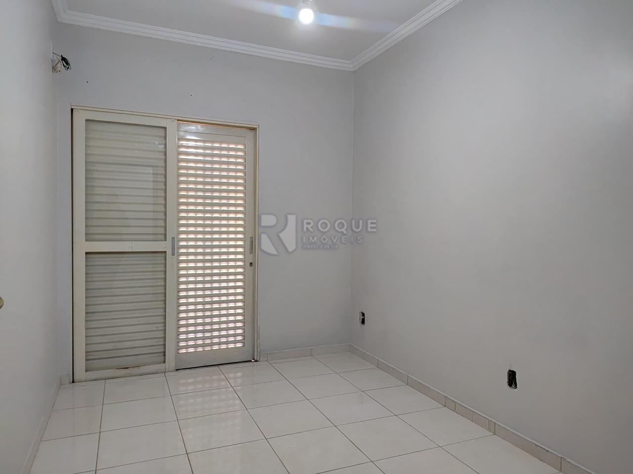 Casa Residencial à venda no bairro Jardim Residencial Alto da Graminha: Dormitório 01