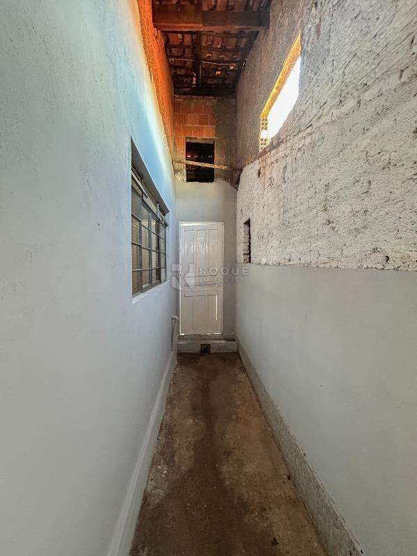 Casa Residencial para aluguel no bairro Jardim Alvorada: Corredor 