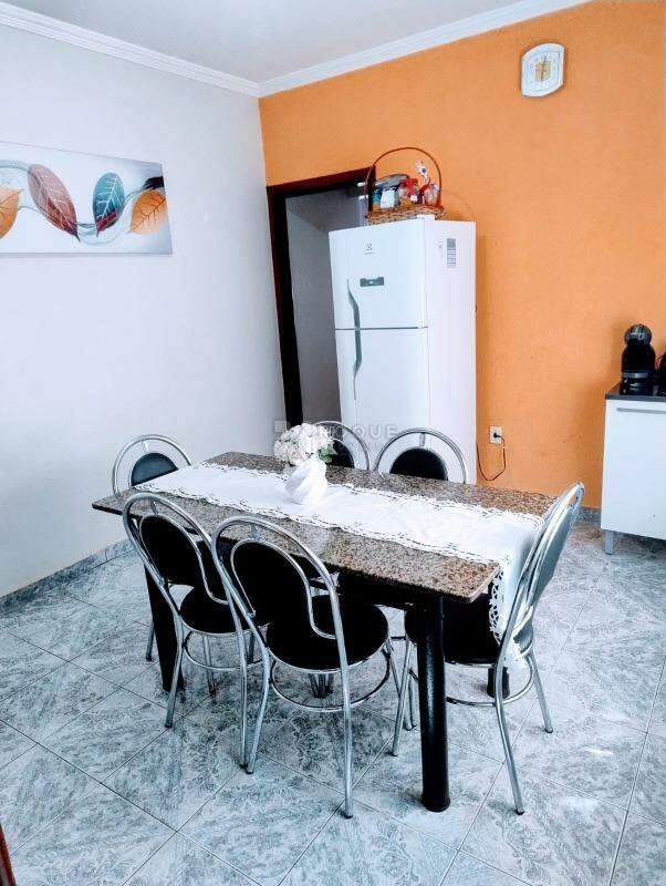 Casa Residencial à venda no bairro Parque Residencial Aeroporto: