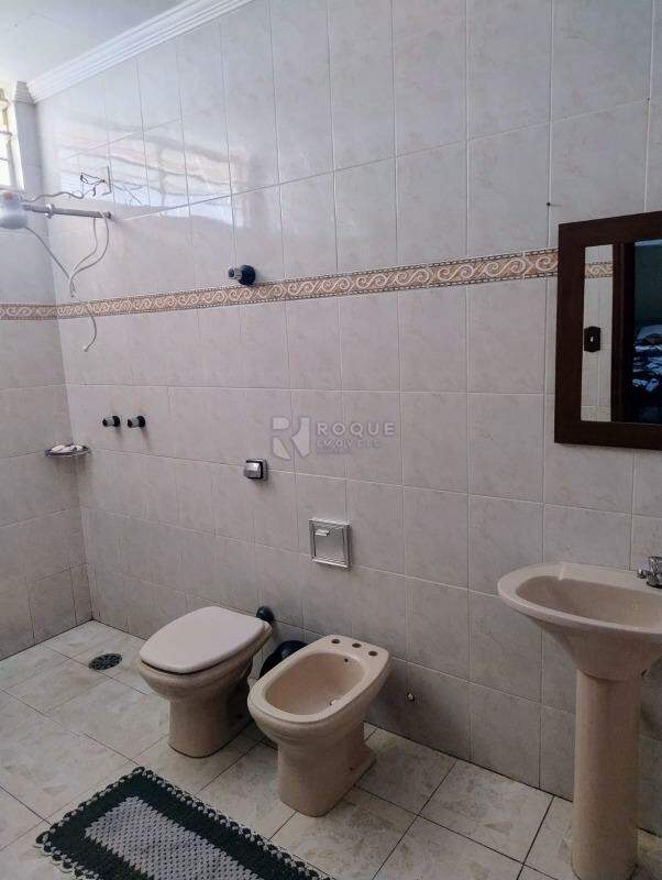 Casa Residencial à venda no bairro Parque Residencial Aeroporto: