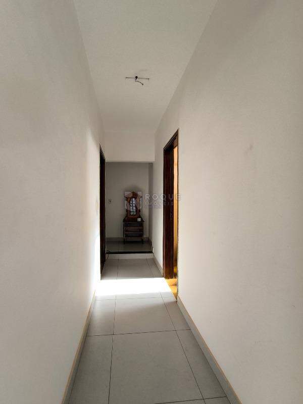 Casa Residencial à venda no bairro Jardim Rosa Marrafon Lucas: CORREDOR INTERNO