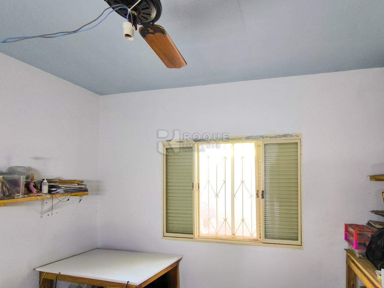 Casa Residencial à venda no bairro Jardim Rosa Marrafon Lucas: DORMITÓRIO 1