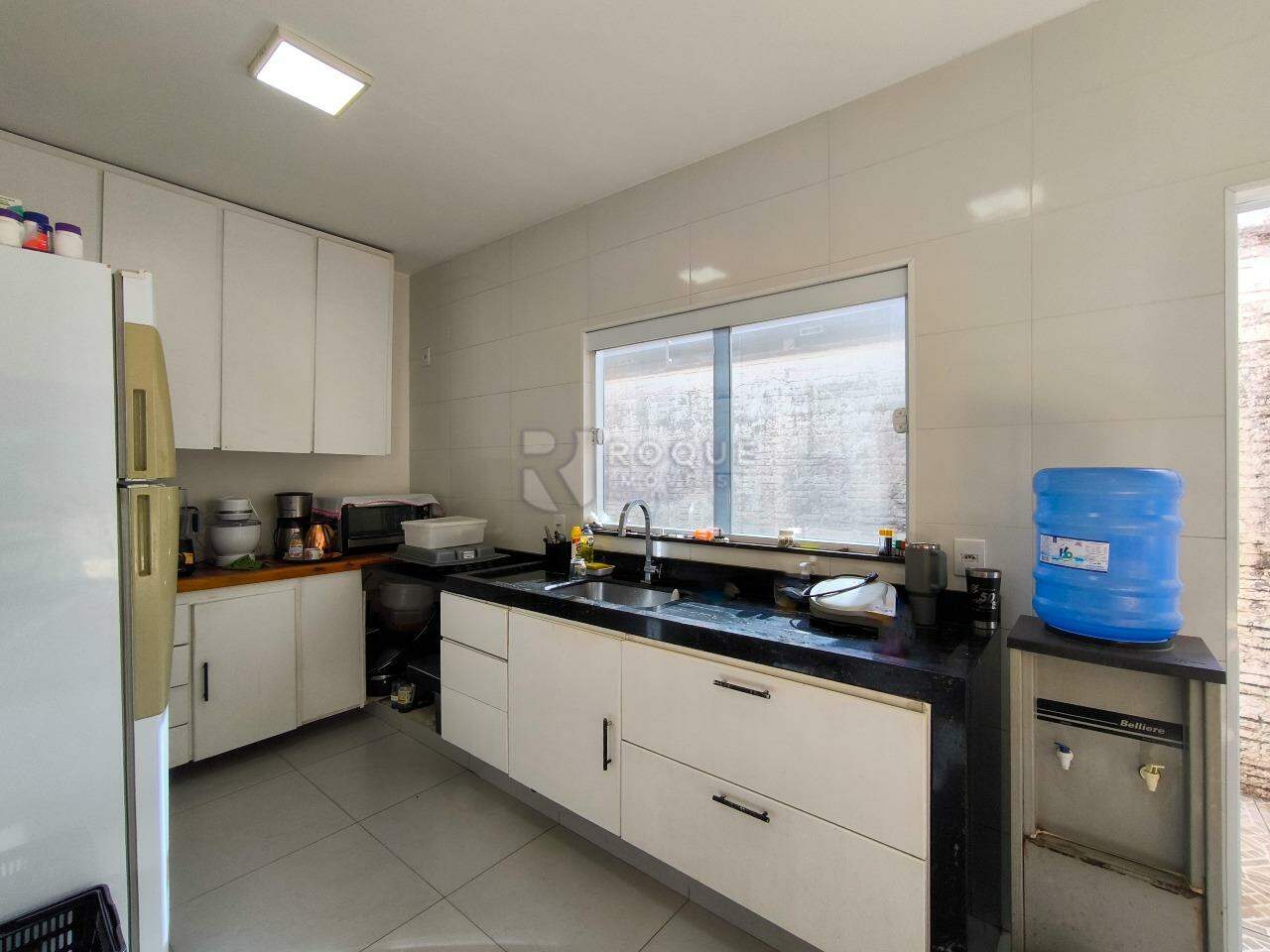 Casa Residencial à venda no bairro Jardim Rosa Marrafon Lucas: COZINHA