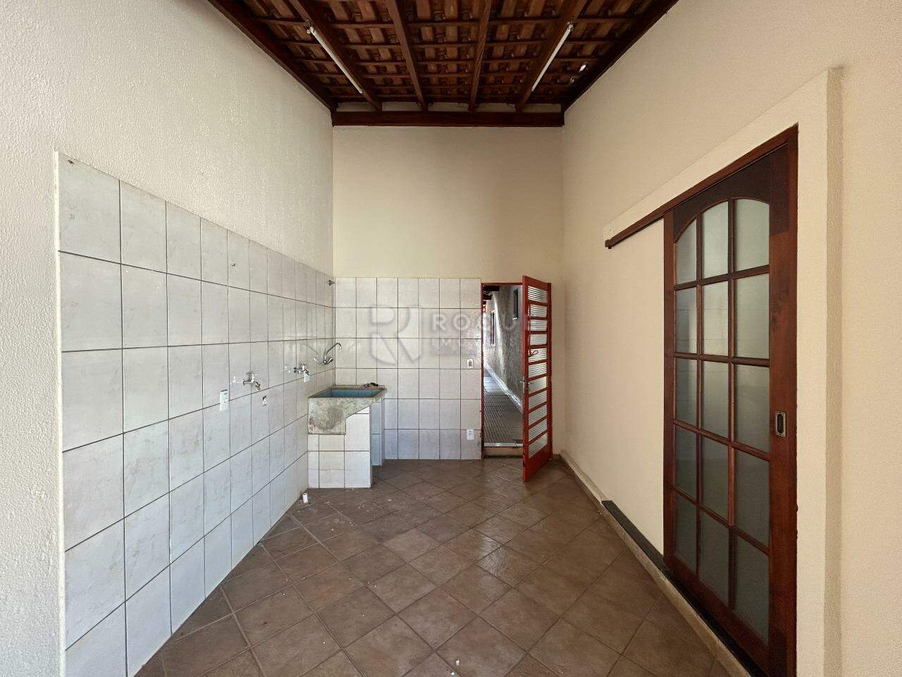 Casa Residencial para aluguel no bairro Jardim São Manoel: Área de serviço 