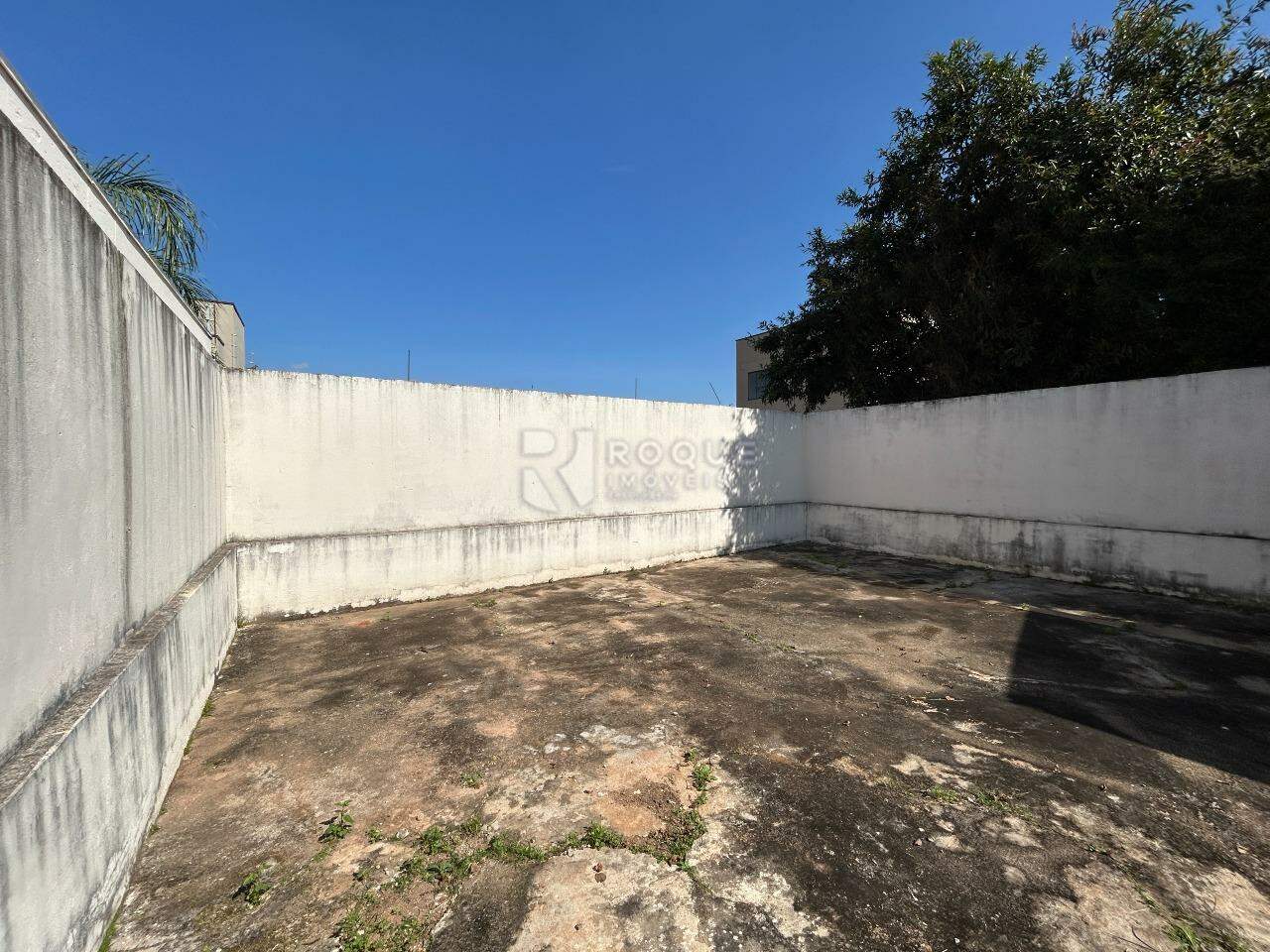 Casa Residencial para aluguel no bairro Jardim São Manoel: Fundo 