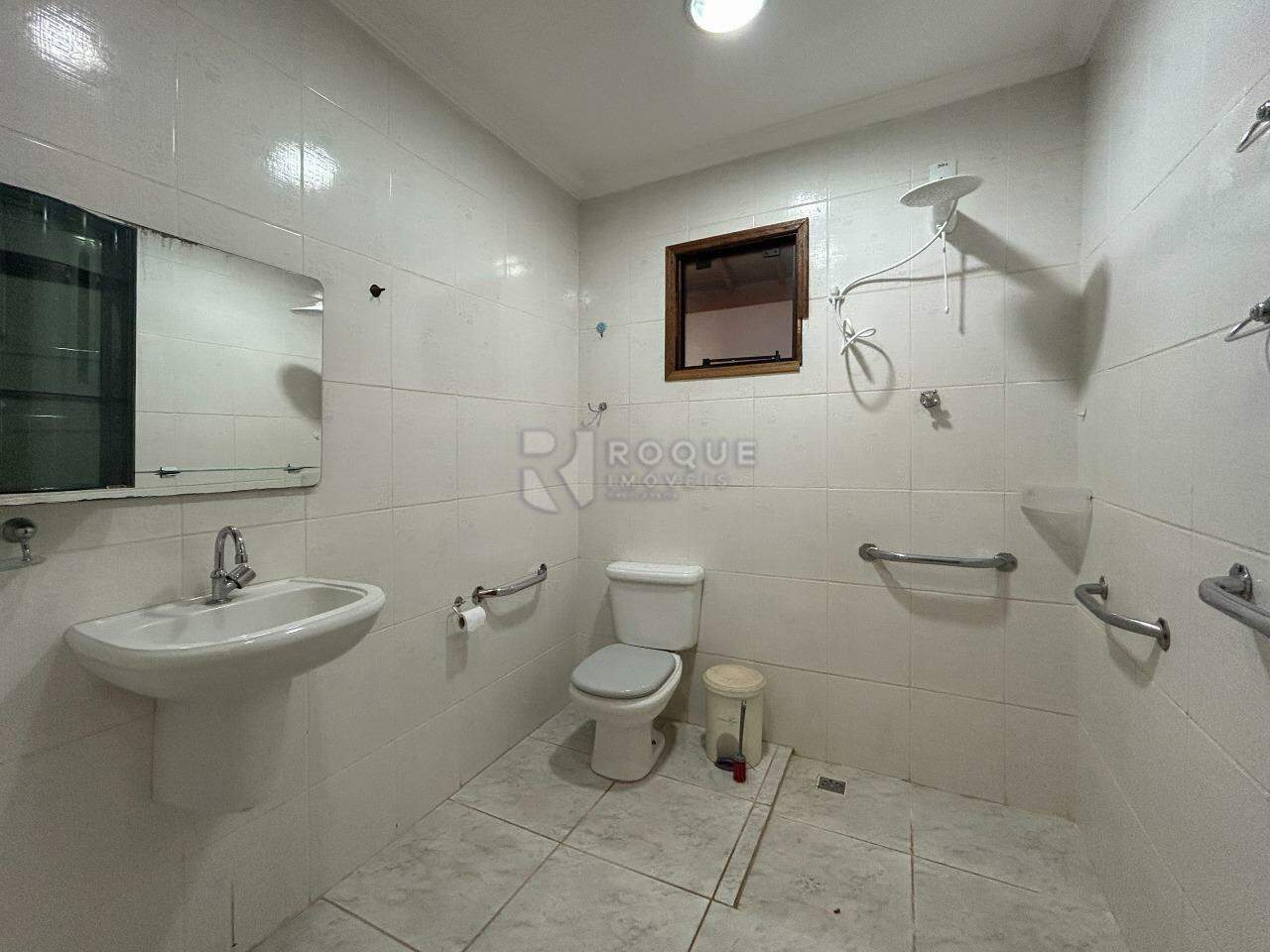 Casa Residencial para aluguel no bairro Jardim São Manoel: WC social 