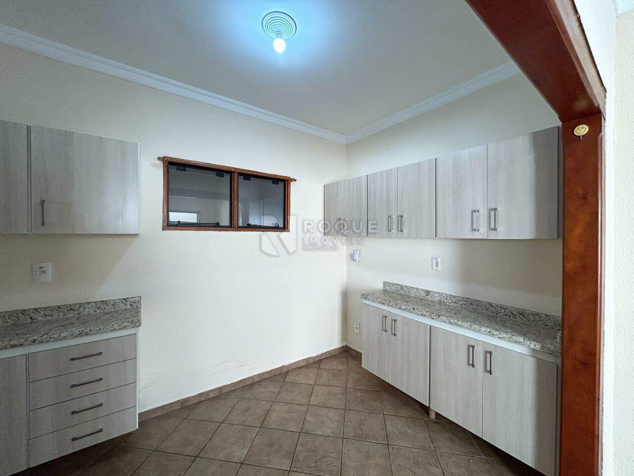 Casa Residencial para aluguel no bairro Jardim São Manoel: Cozinha 