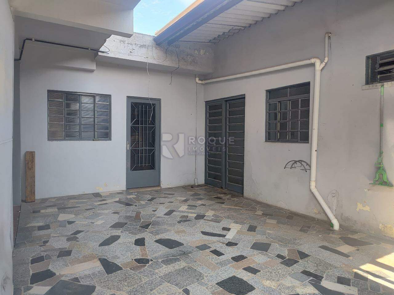Casa Residencial para aluguel no bairro Jardim Morro Branco: Hall de entrada