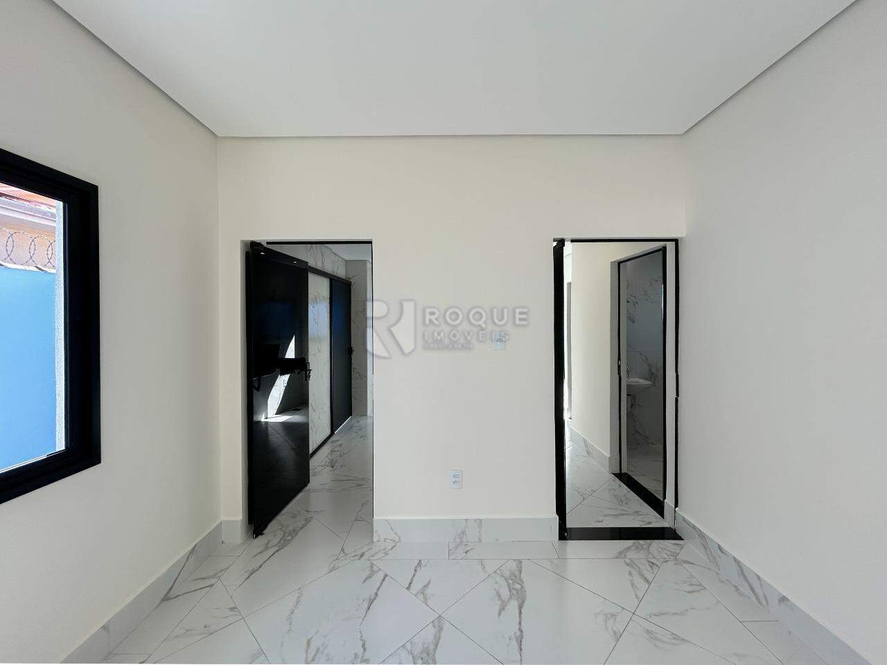 Casa Comercial para aluguel no bairro Parque Real: Sala 4