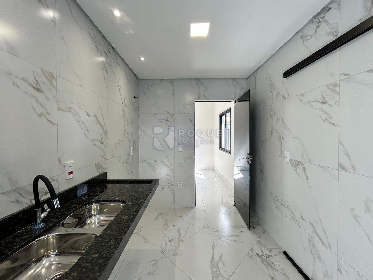 Casa Comercial para aluguel no bairro Parque Real: Copa