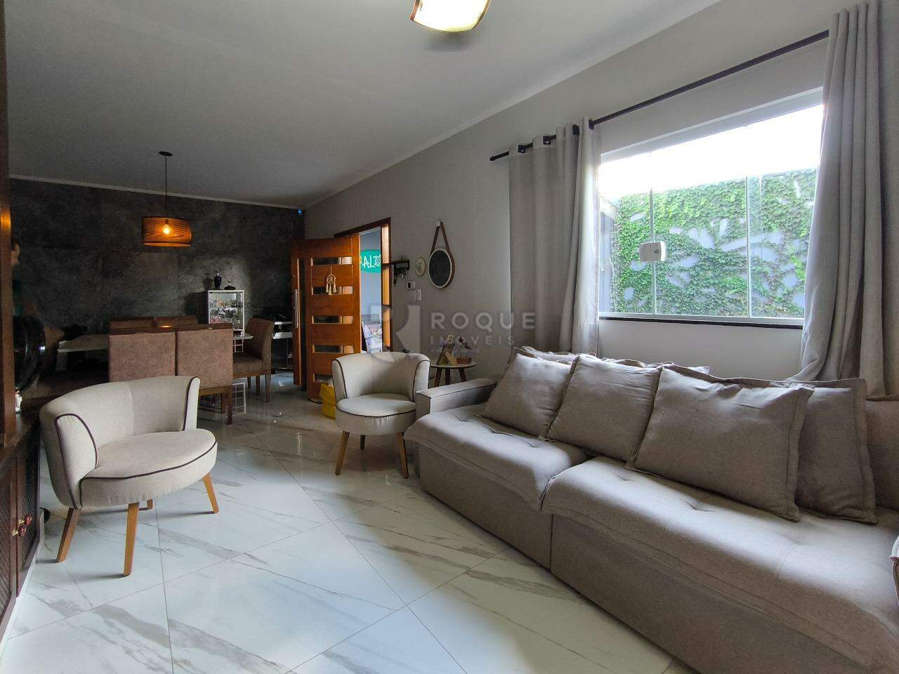 Casa Residencial à venda no bairro Jardim Nova Itália: SALA DE ESTAR
