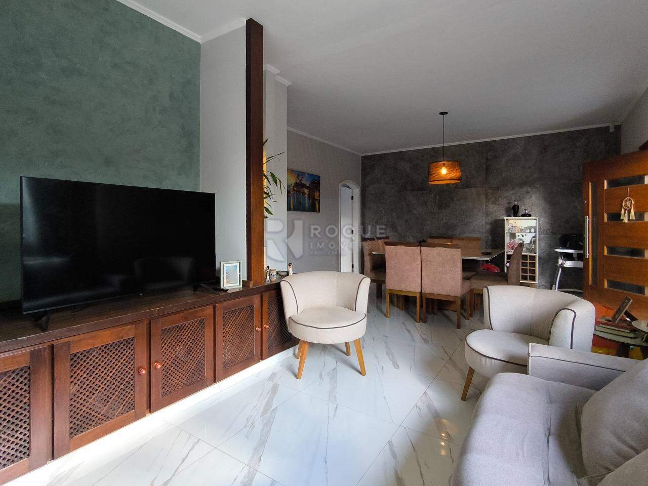Casa Residencial à venda no bairro Jardim Nova Itália: SALA DE ESTAR