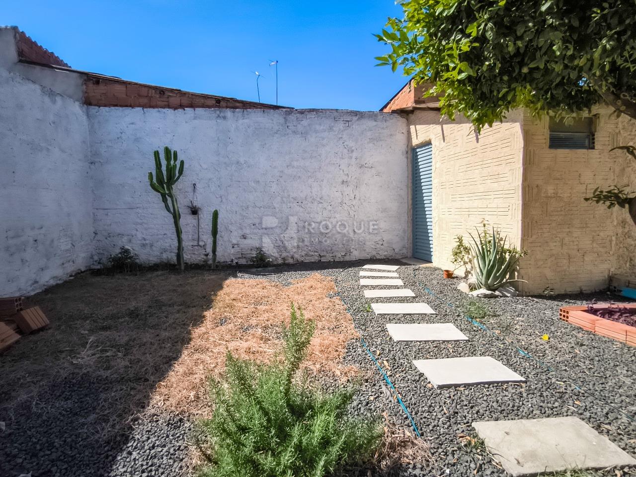 Casa Residencial à venda no bairro Residencial Econômico Manoel Simão de Barros Levy: QUINTAL