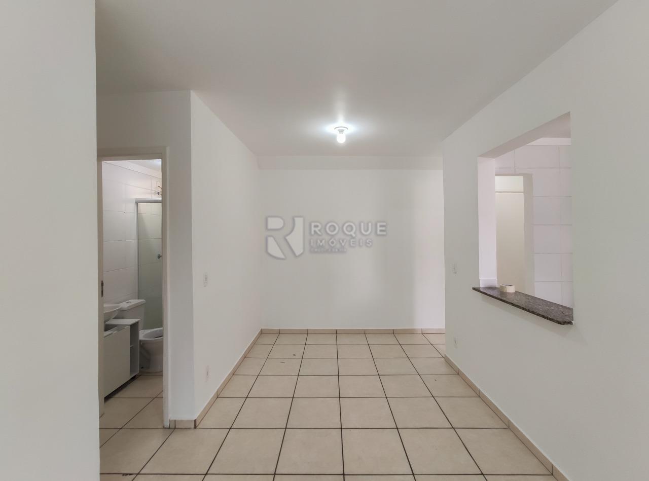 Apartamento para aluguel no bairro Vila Camargo: Sala 