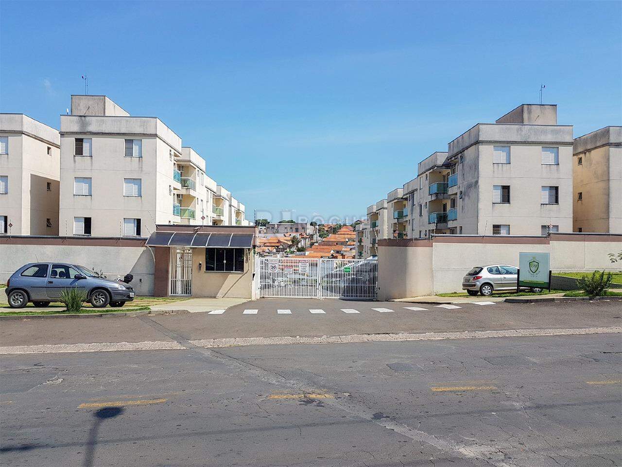 Apartamento para aluguel no bairro Vila Camargo: Fachada 