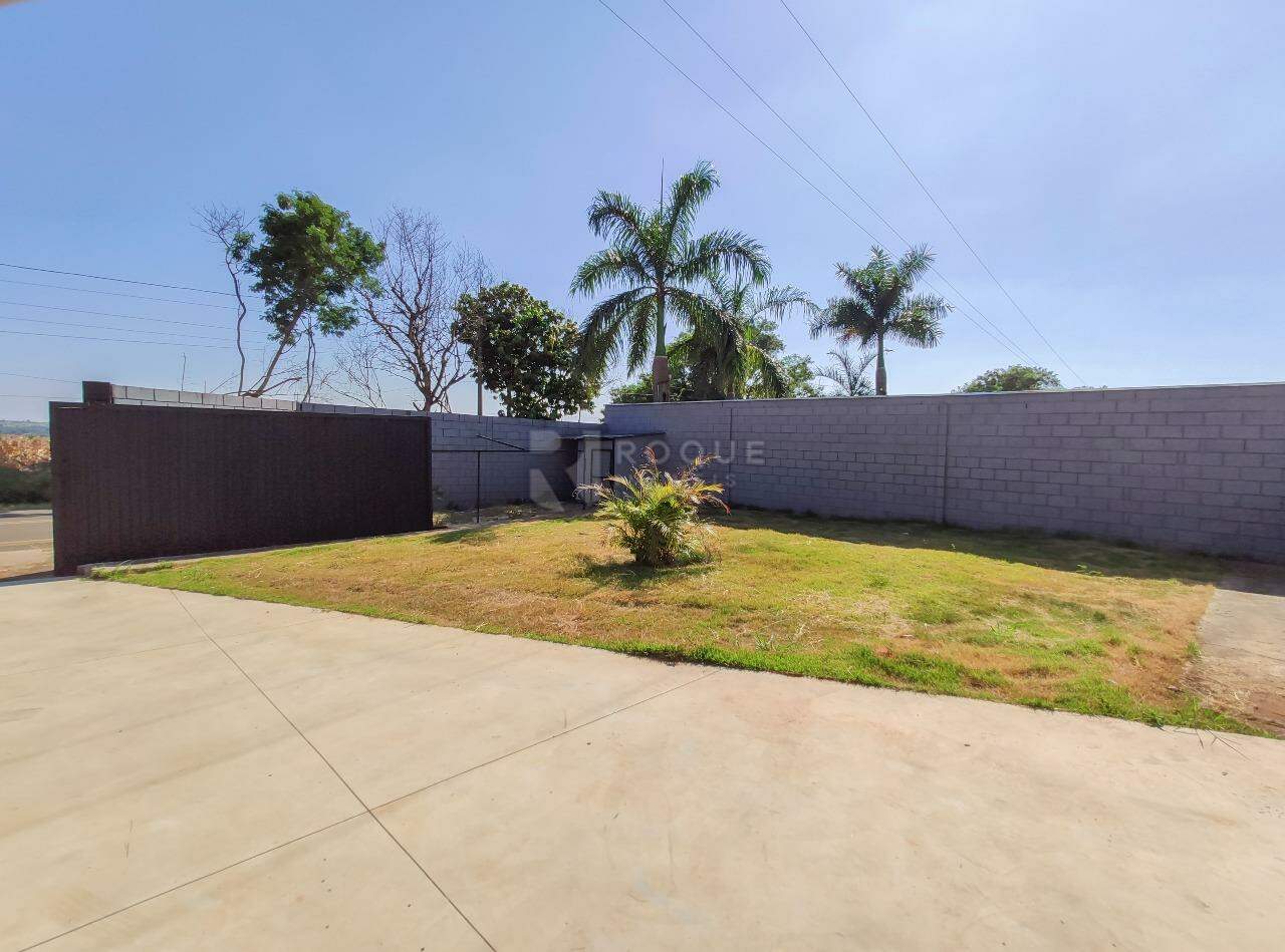 Barracão/Galpão para aluguel no bairro Área Rural de Limeira: Área externa