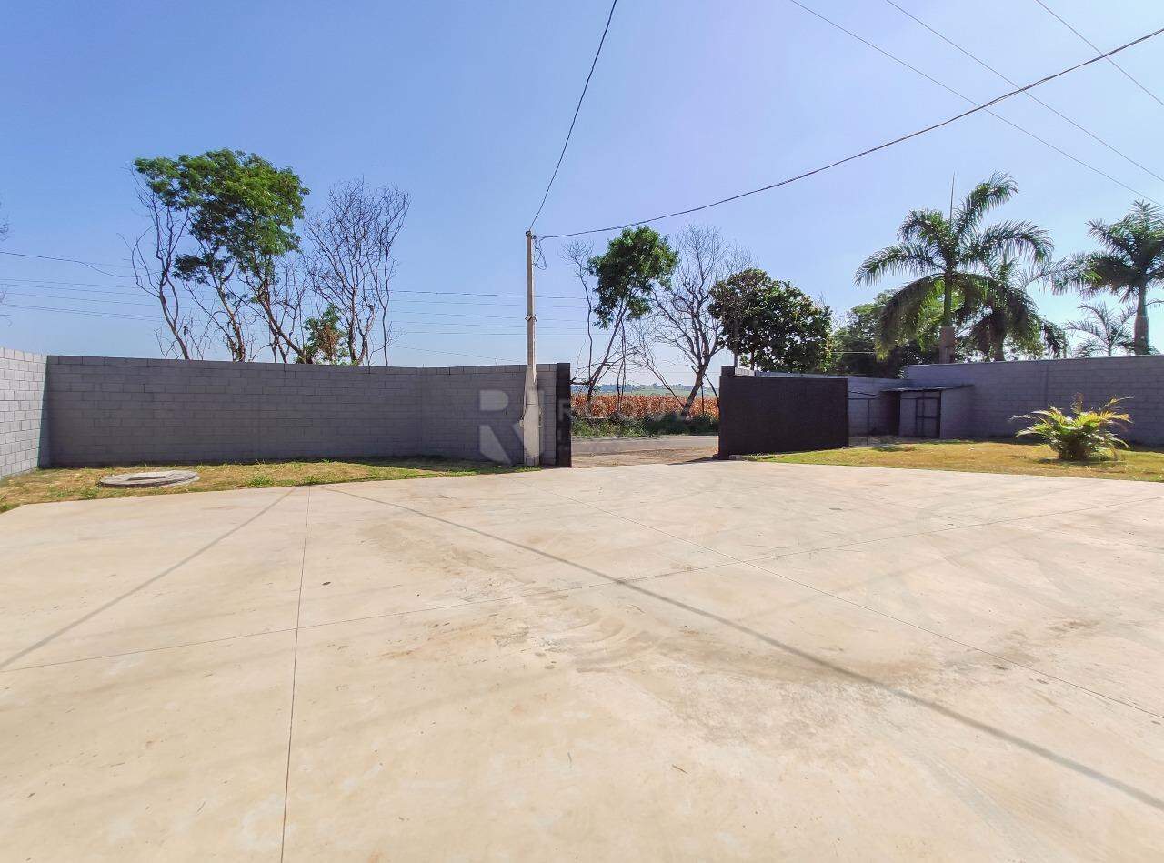 Barracão/Galpão para aluguel no bairro Área Rural de Limeira: Área externa