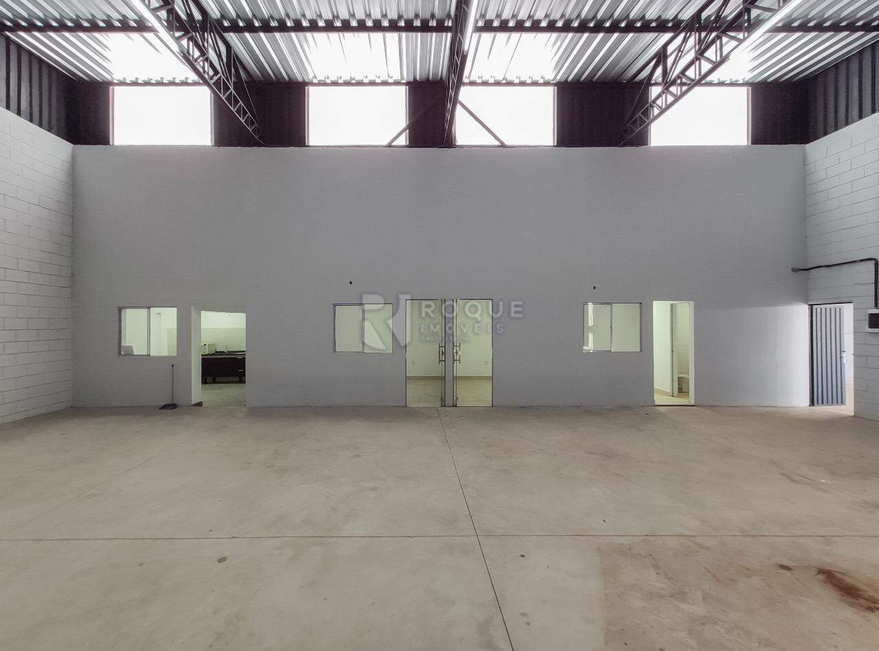 Barracão/Galpão para aluguel no bairro Área Rural de Limeira: Galpão