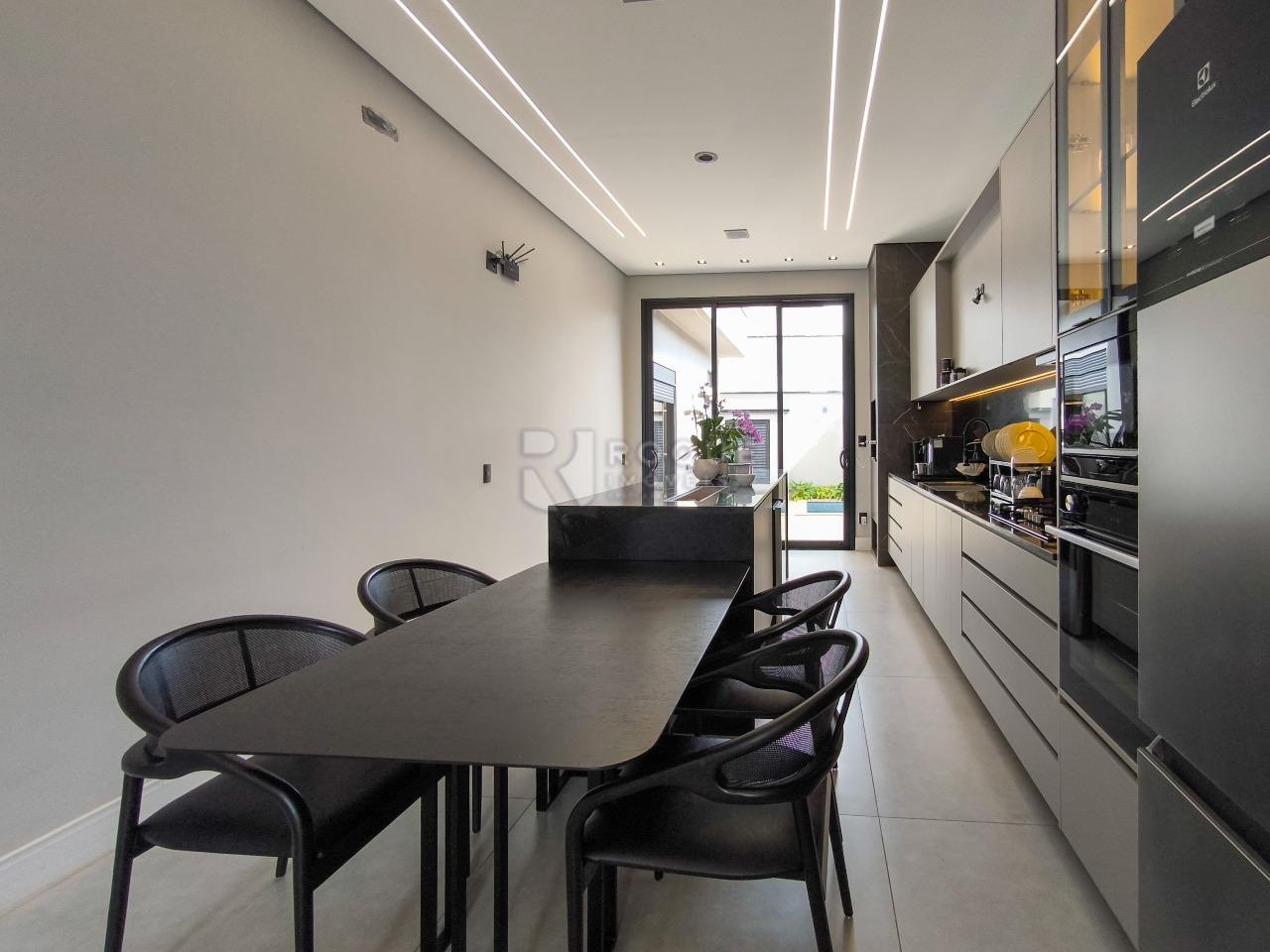 Casa em condomínio à venda no bairro Residenciais Fazenda Itapema: COZINHA