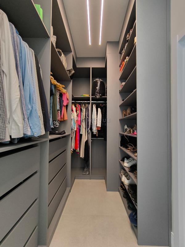 Casa em condomínio à venda no bairro Residenciais Fazenda Itapema: CLOSET SUÍTE MASTER