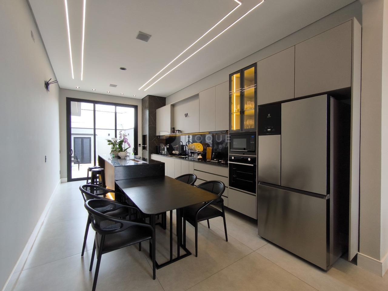 Casa em condomínio à venda no bairro Residenciais Fazenda Itapema: COZINHA