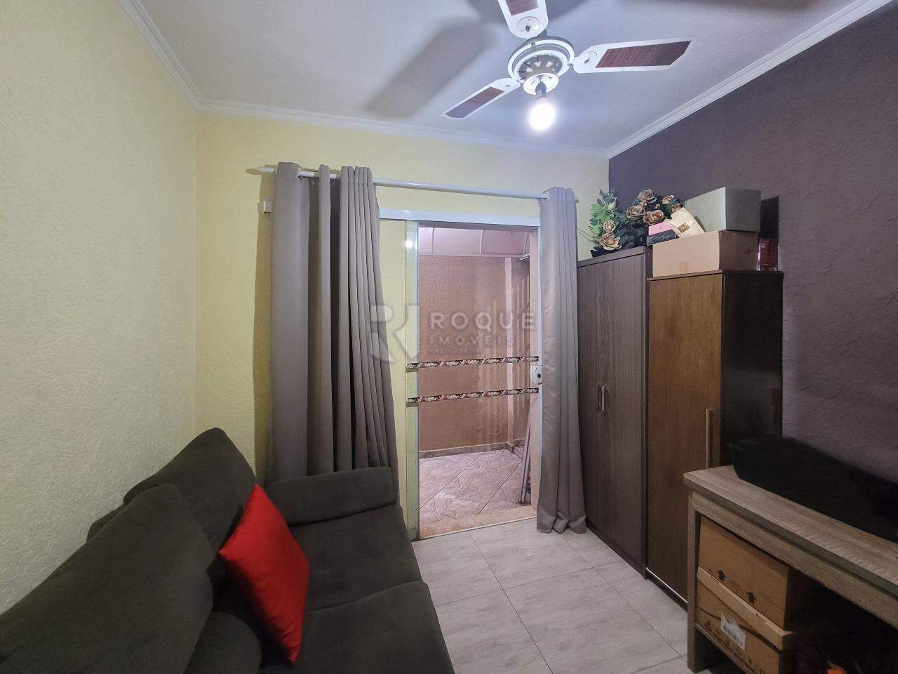 Casa Residencial à venda no bairro Jardim Gustavo Peccinini: ESCRITÓRIO 